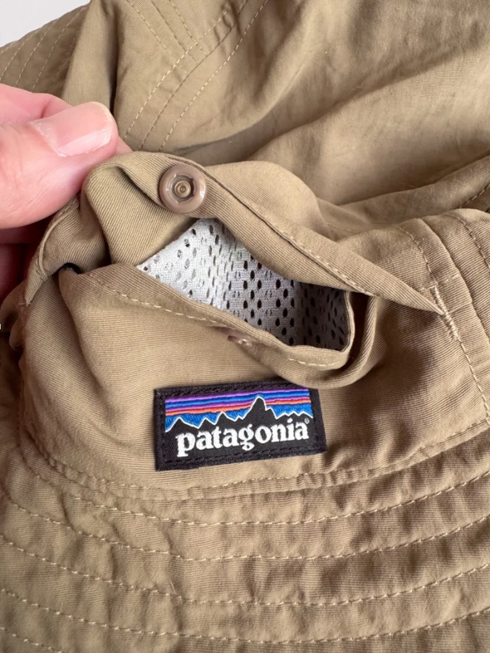 Patagonia Packable Tan Sun Bucket Hat Outdoors with Strap - Picture 6 of 8